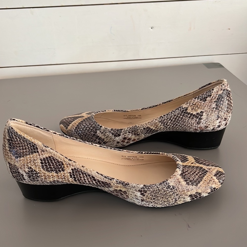 Cole Haan wedge snake print shoe size 10 - Picture 6 of 8